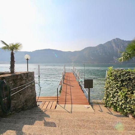 Luganersee, Pool, Strand, Parkplatz, Suite Bissone Kültér fotó
